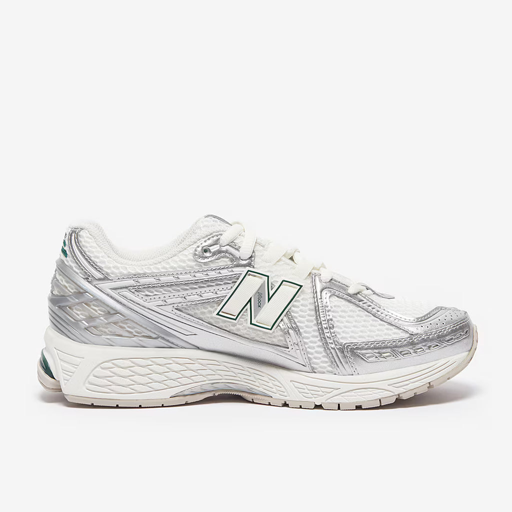 New Balance 1906R – White / Silver