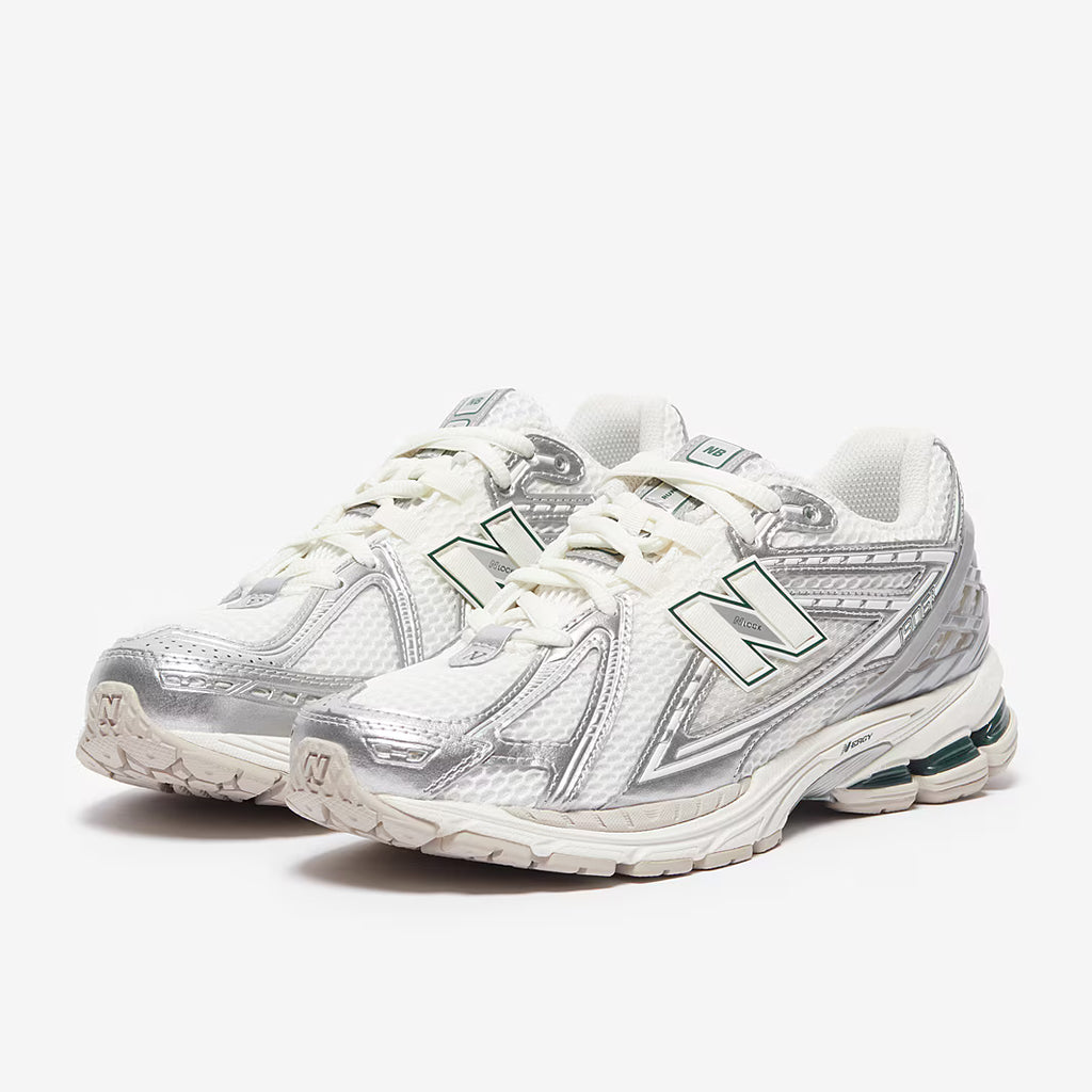 New Balance 1906R – White / Silver