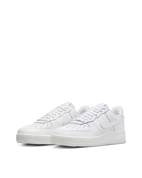 Nike Women's Leather Sneaker – Triple White